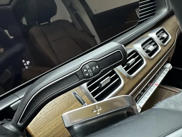 Mercedes-Benz GLE-Class — Фото автомобиля 18