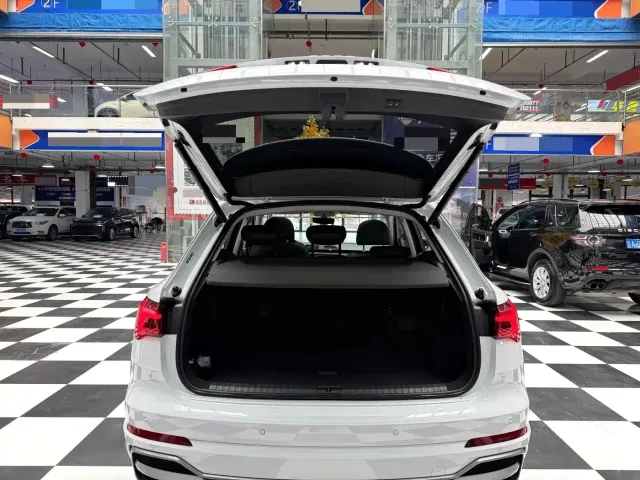 Audi Q3 — Фото автомобиля 8
