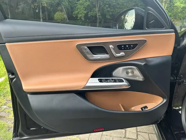 Mercedes-Benz E-Class — Фото автомобиля 13