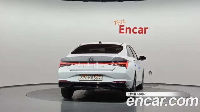 Hyundai Avante CN7 — Фото автомобиля 4