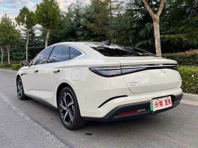 BYD Seal 07 DM-i — Фото автомобиля 14