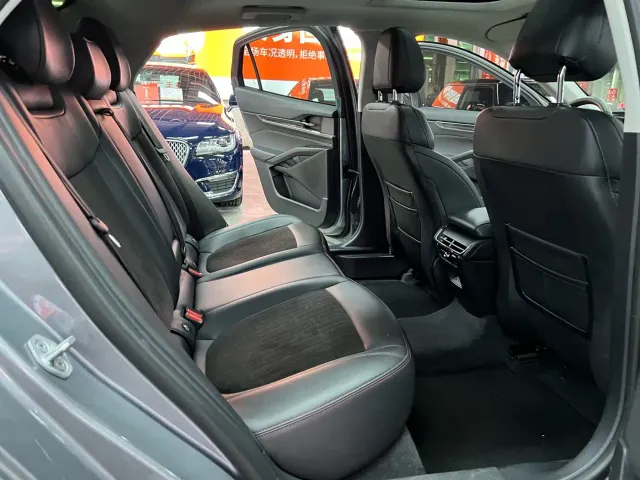 Ford Mondeo — Фото автомобиля 10