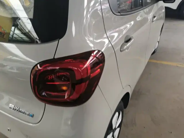 Wuling Hongguang Mini EV — Фото автомобиля 7