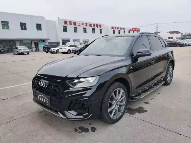 Фотография автомобиля — Audi Q5L