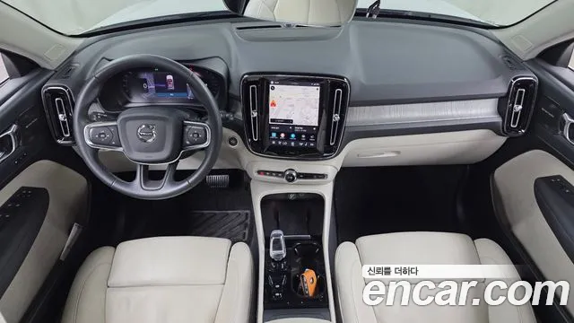 Вольво XC40 B4 Ultimate Bright — Фото автомобиля 7