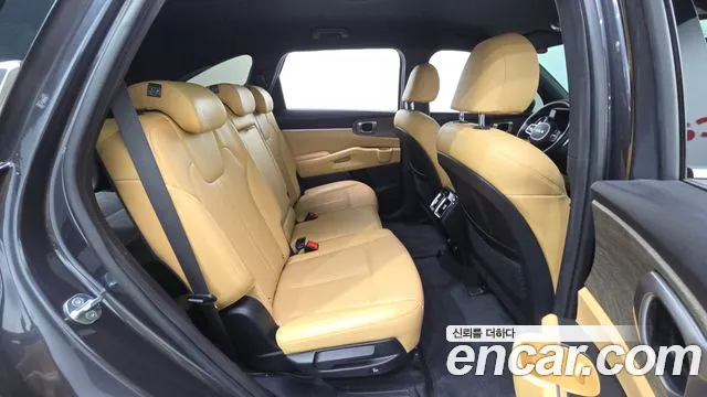 Kia Sorento — Фото автомобиля 12