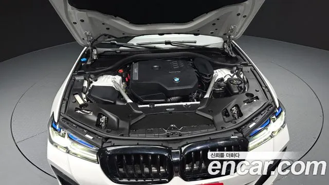 BMW 5 Series G30 — Фото автомобиля 9