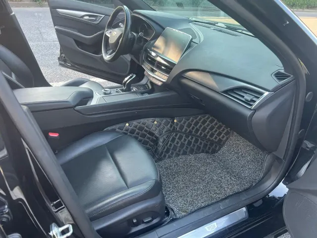 Cadillac CT5 — Фото автомобиля 6