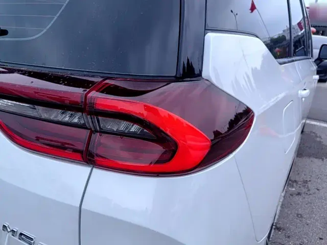 GAC Trumpchi M6 — Фото автомобиля 7
