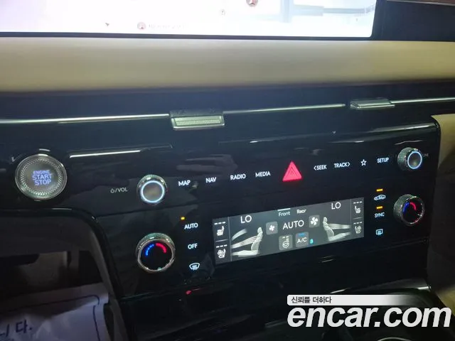 Genesis G80 Бензин 2.5 турбо AWD — Фото автомобиля 17