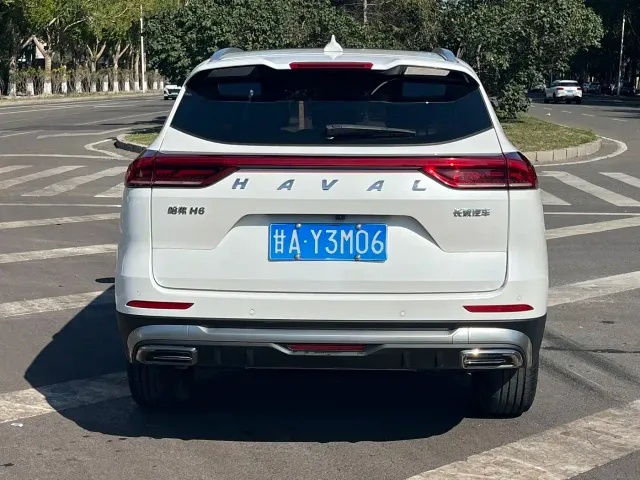 Haval H6 — Фото автомобиля 16