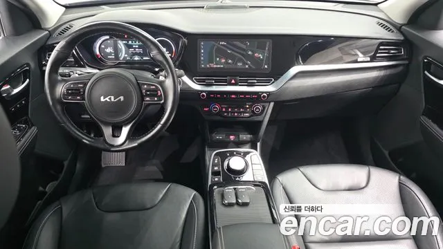 Kia Niro — Фото автомобиля 7