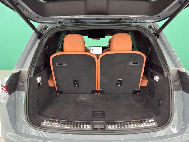 Li Auto L8 — Фото автомобиля 11