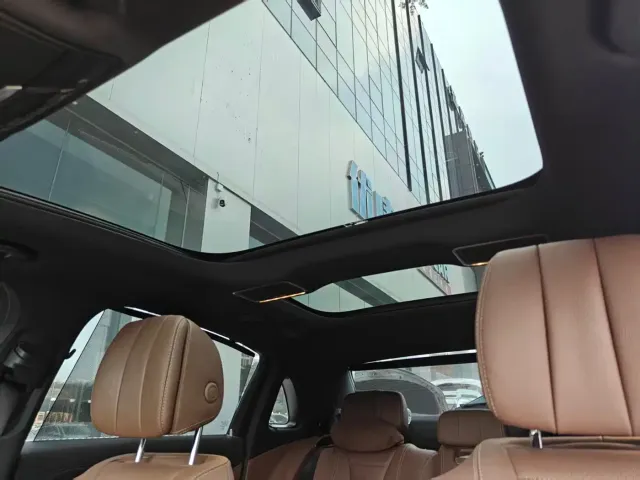 Mercedes-Benz Mercedes-Benz E-Class 2023 E 300 L Sport Luxury — Фото автомобиля 12
