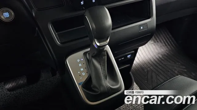 Hyundai Staria — Фото автомобиля 12