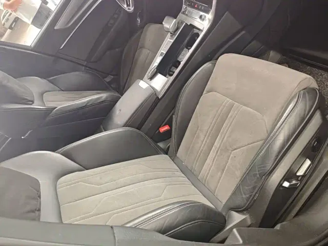 Audi A6L — Фото автомобиля 24