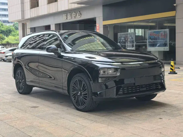 Xpeng G9 — Фото автомобиля 7