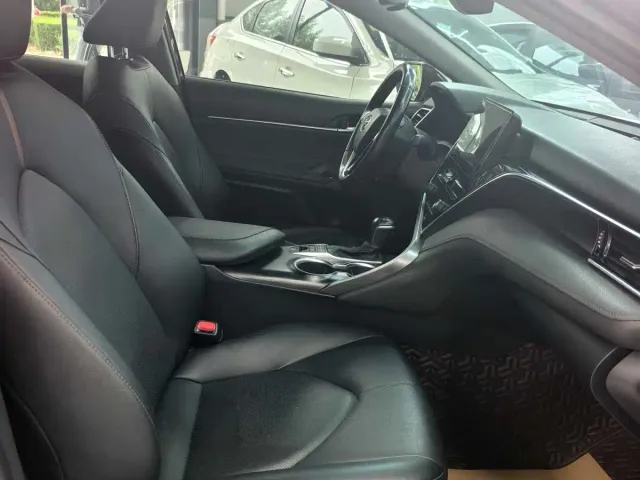 Toyota Camry — Фото автомобиля 9