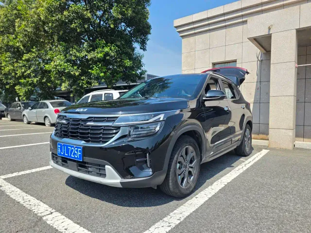 Фотография автомобиля — Kia Seltos