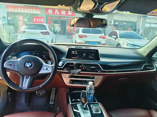 BMW 7 Series — Фото автомобиля 4