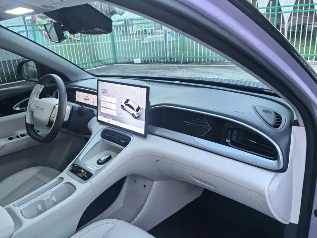 Geely Starry Wish — Фото автомобиля 14