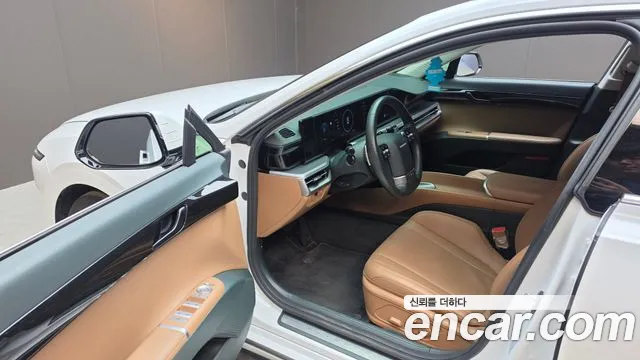 Hyundai Grandeur GN7 — Фото автомобиля 15