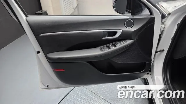 Hyundai Sonata — Фото автомобиля 13