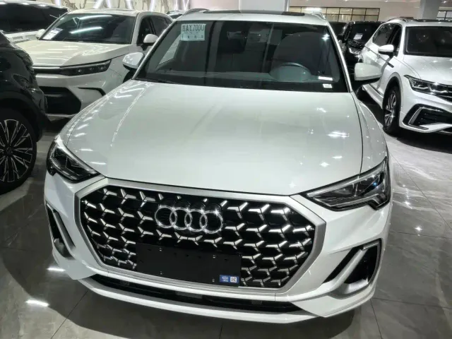 Audi Q3 — Фото автомобиля 2