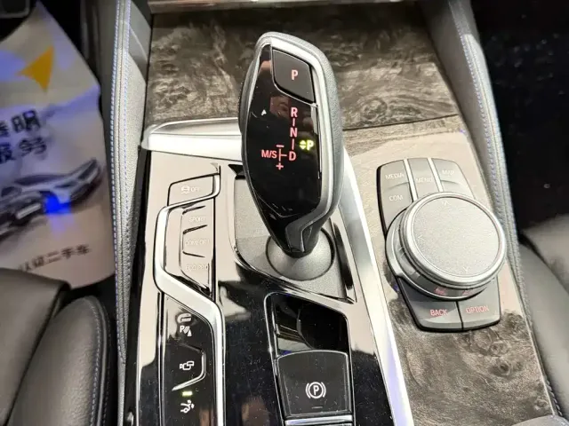 BMW 6 Series Gran Turismo — Фото автомобиля 20