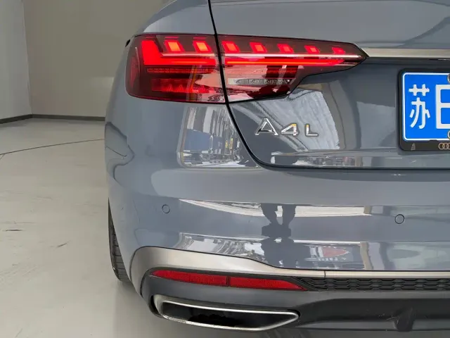 Audi A4L — Фото автомобиля 9