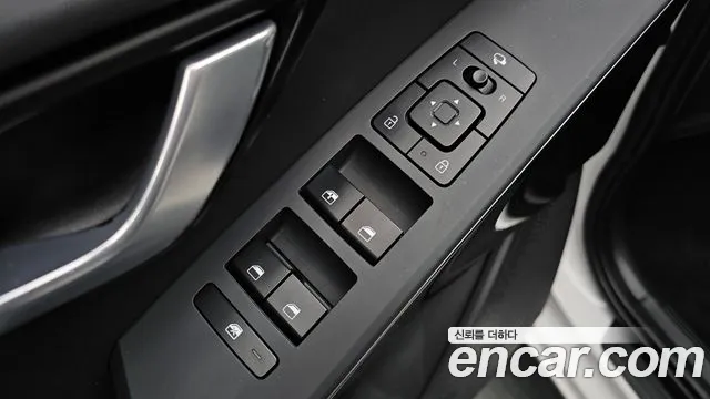 Kia Niro — Фото автомобиля 28