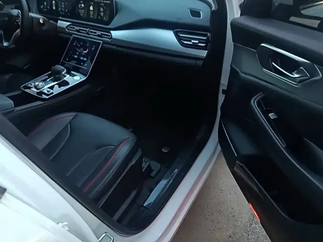 BAIC X7 — Фото автомобиля 8