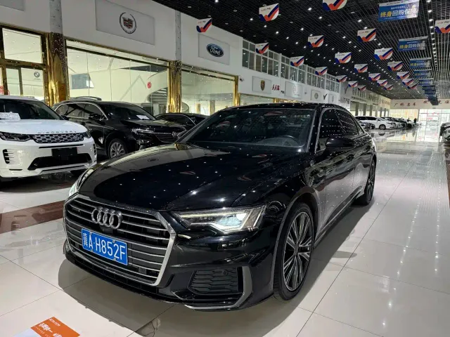 Фотография автомобиля — Audi A6L