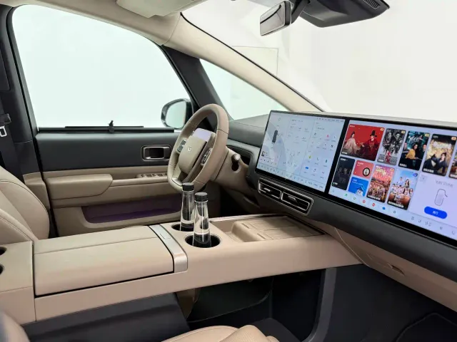 Li Auto MEGA — Фото автомобиля 19