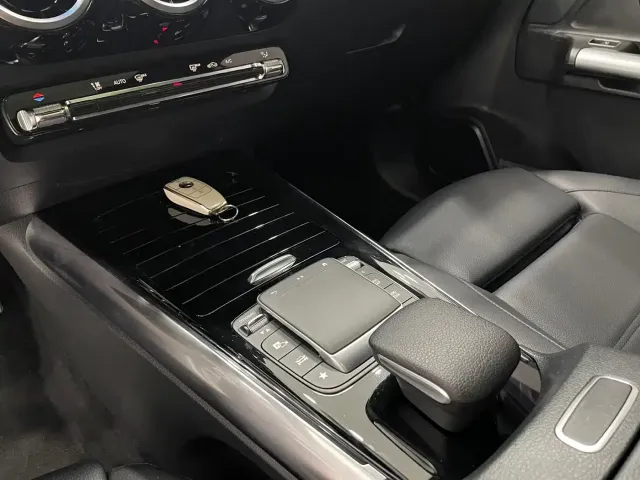 Mercedes-Benz GLA-Class — Фото автомобиля 10