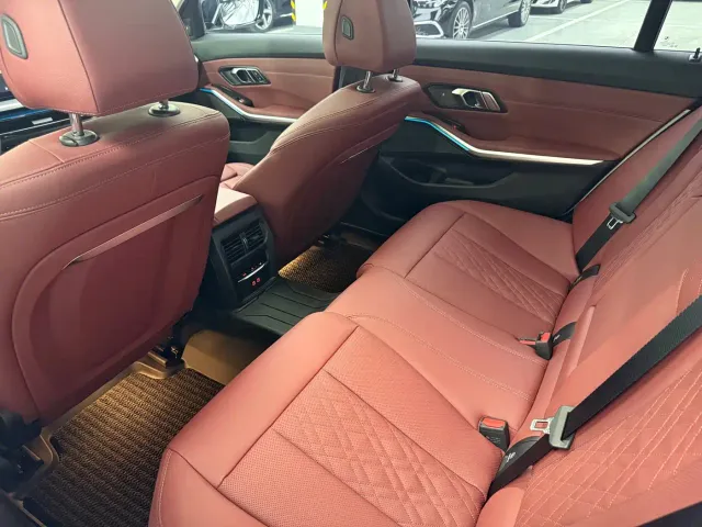 BMW 3 Series — Фото автомобиля 8