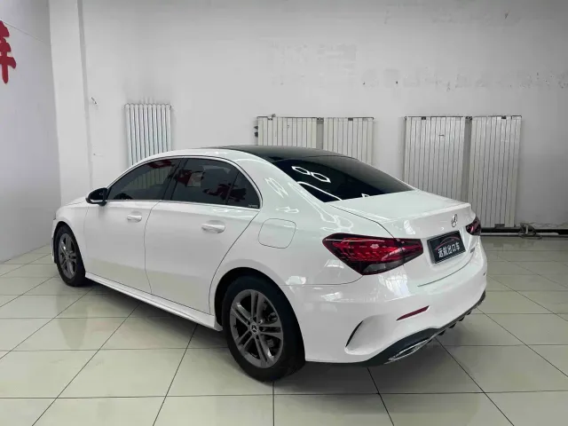 Mercedes-Benz Mercedes-Benz A-Class 2022 A 180 L Sport Sedan — Фото автомобиля 5