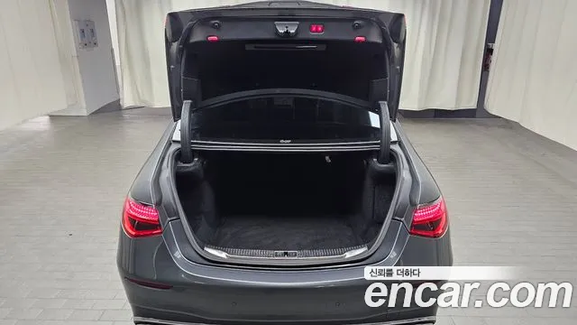 Mercedes-Benz S-Class — Фото автомобиля 17