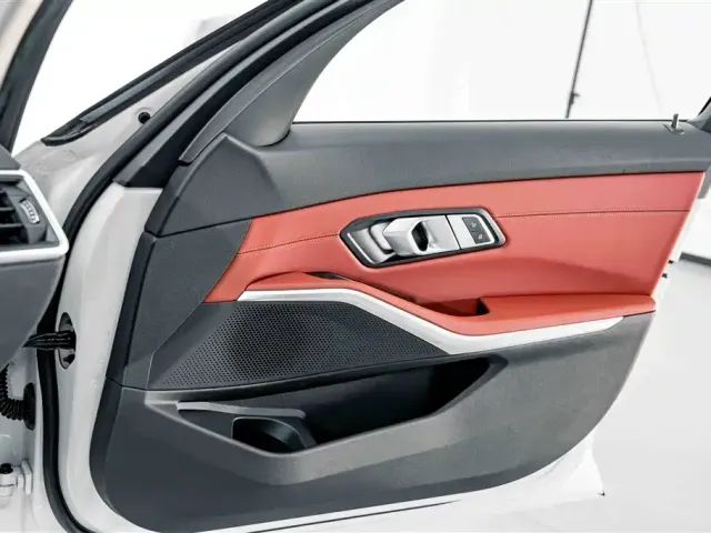 BMW 3 Series — Фото автомобиля 13