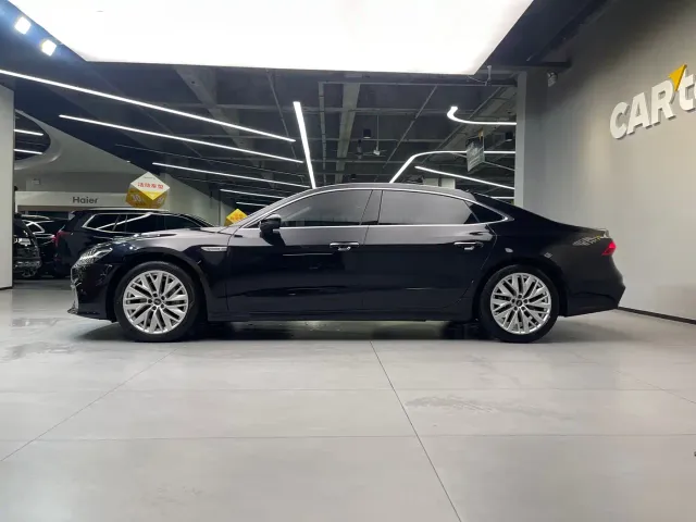 Audi A7L — Фото автомобиля 30