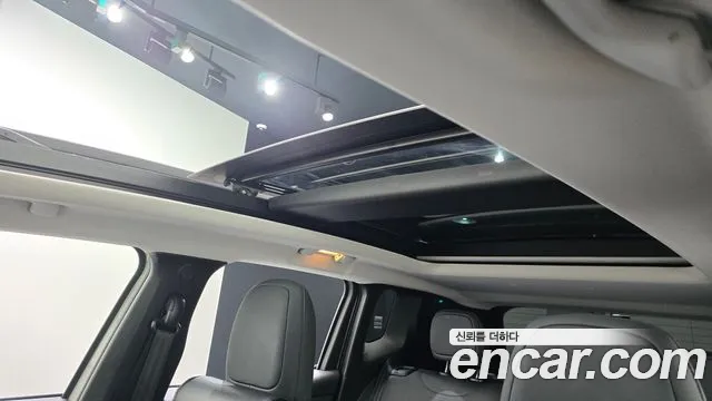 Jeep Renegade — Фото автомобиля 17
