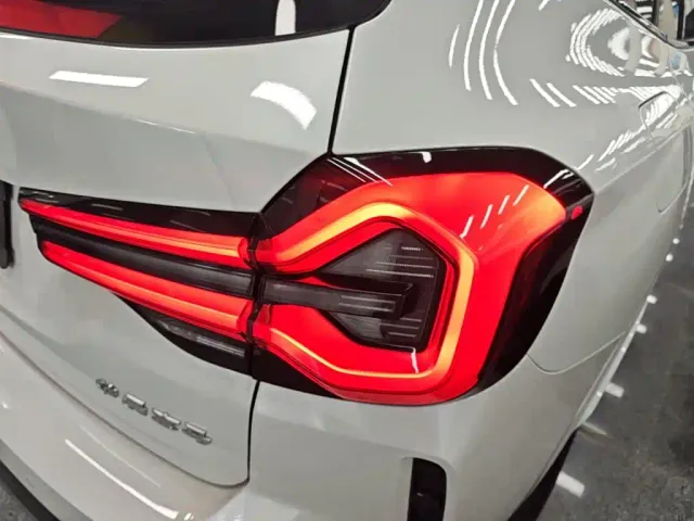 BMW iX3 — Фото автомобиля 7