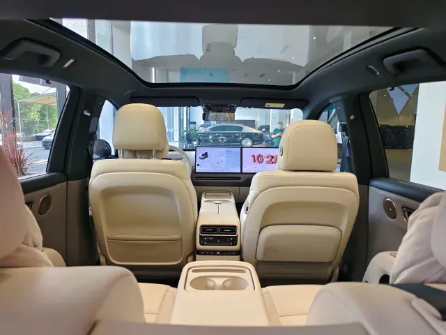 Li Auto i6 — Фото автомобиля 10