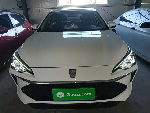 Roewe i5 — Фото автомобиля 2