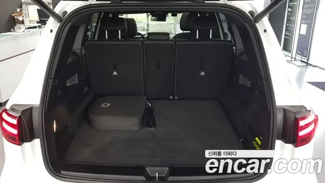 Mercedes-Benz EQB — Фото автомобиля 11