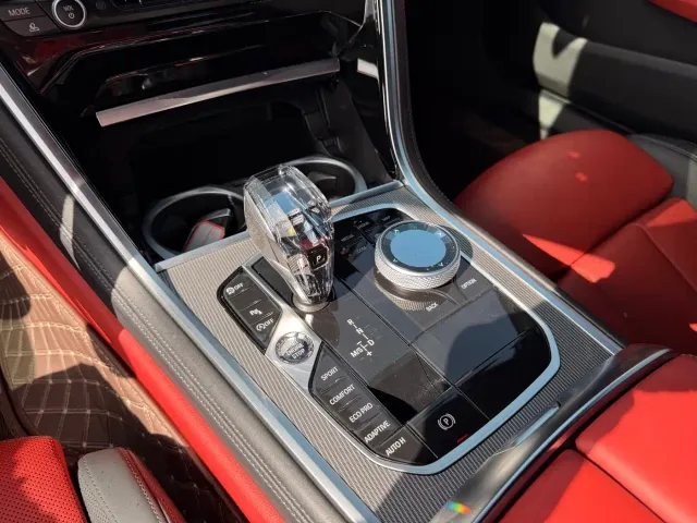 BMW 8 Series — Фото автомобиля 16
