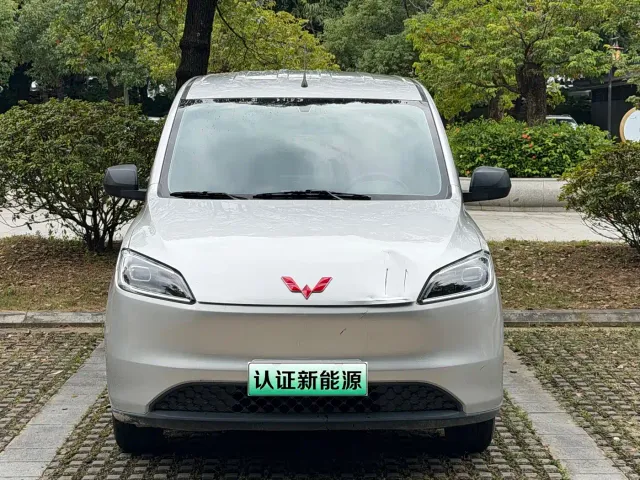 Wuling Hongguang — Фото автомобиля 2