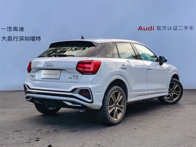 Audi Q2L — Фото автомобиля 3