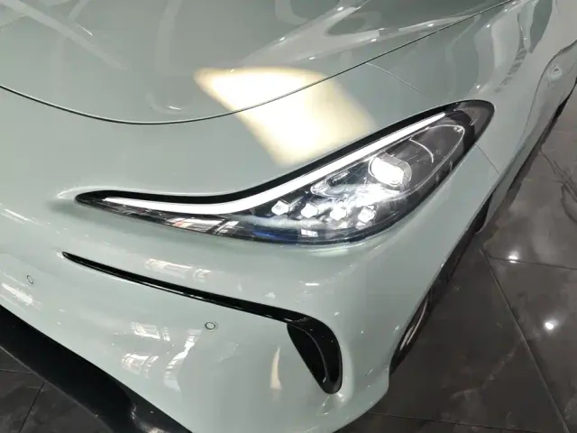 IM Motors LS6 — Фото автомобиля 5