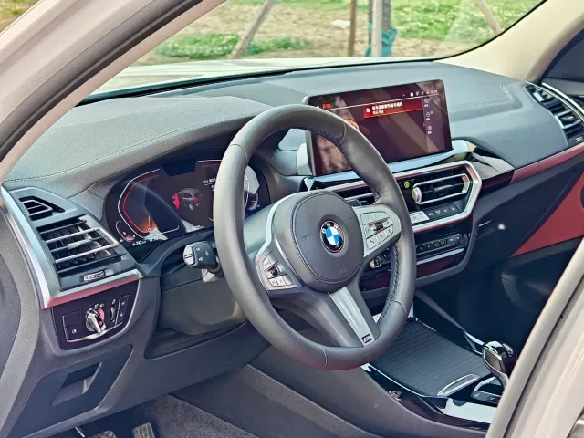 BMW X3 — Фото автомобиля 9